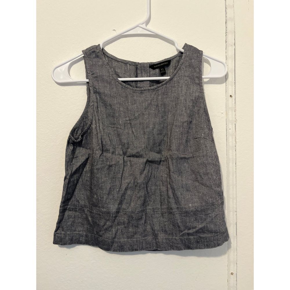 Women's banana republic‎ sleeveless shirt